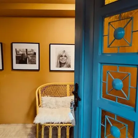 Apartment Dans Maison