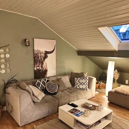 Dans Maison *